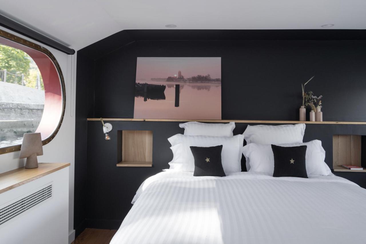 La Peniche - Bed And Bicycle - Tournon Hotel Bagian luar foto