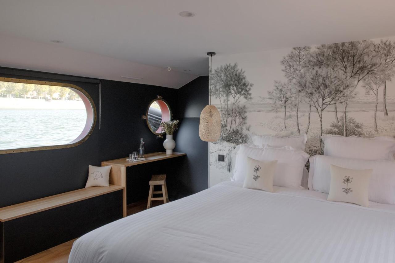 La Peniche - Bed And Bicycle - Tournon Hotel Bagian luar foto