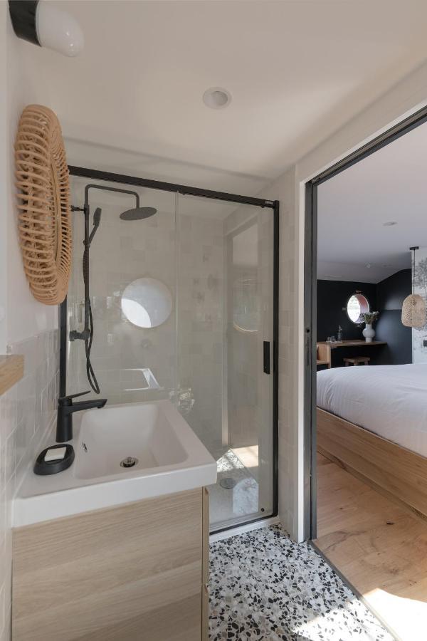 La Peniche - Bed And Bicycle - Tournon Hotel Bagian luar foto